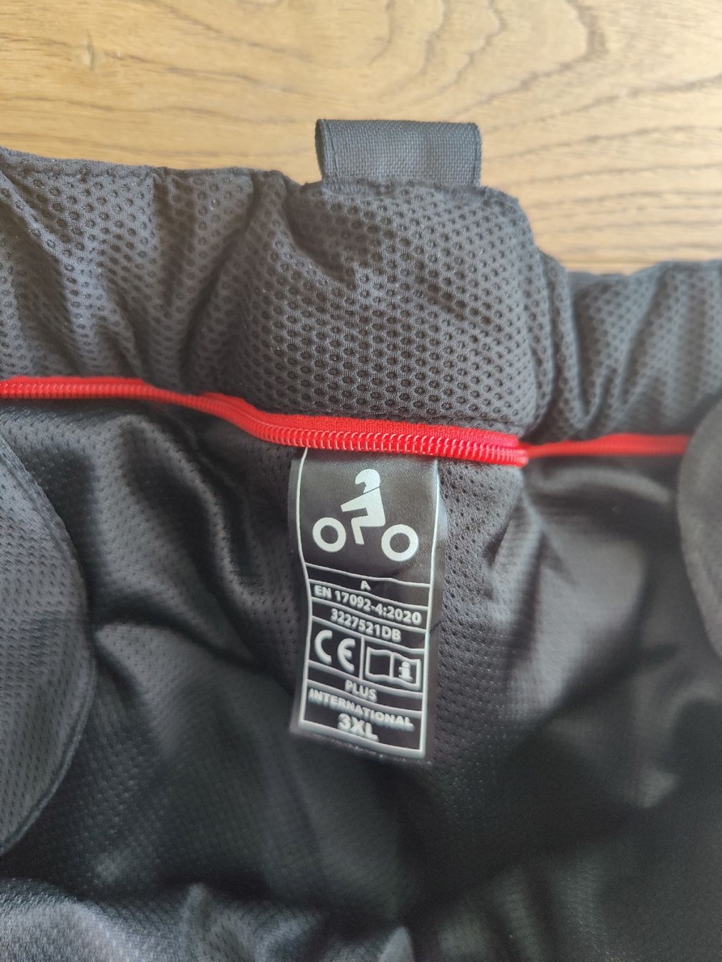 Alpinestars Anzüge: Motorradbekleidung Alpinestars – Gebraucht aus Tegerfelden von Valentin_Jeggli 4
