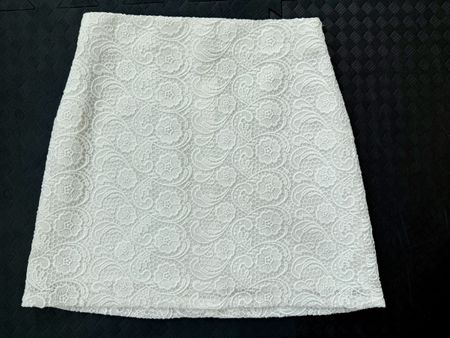 ZARA Mini Rock Spitze Weiss S wie neu
