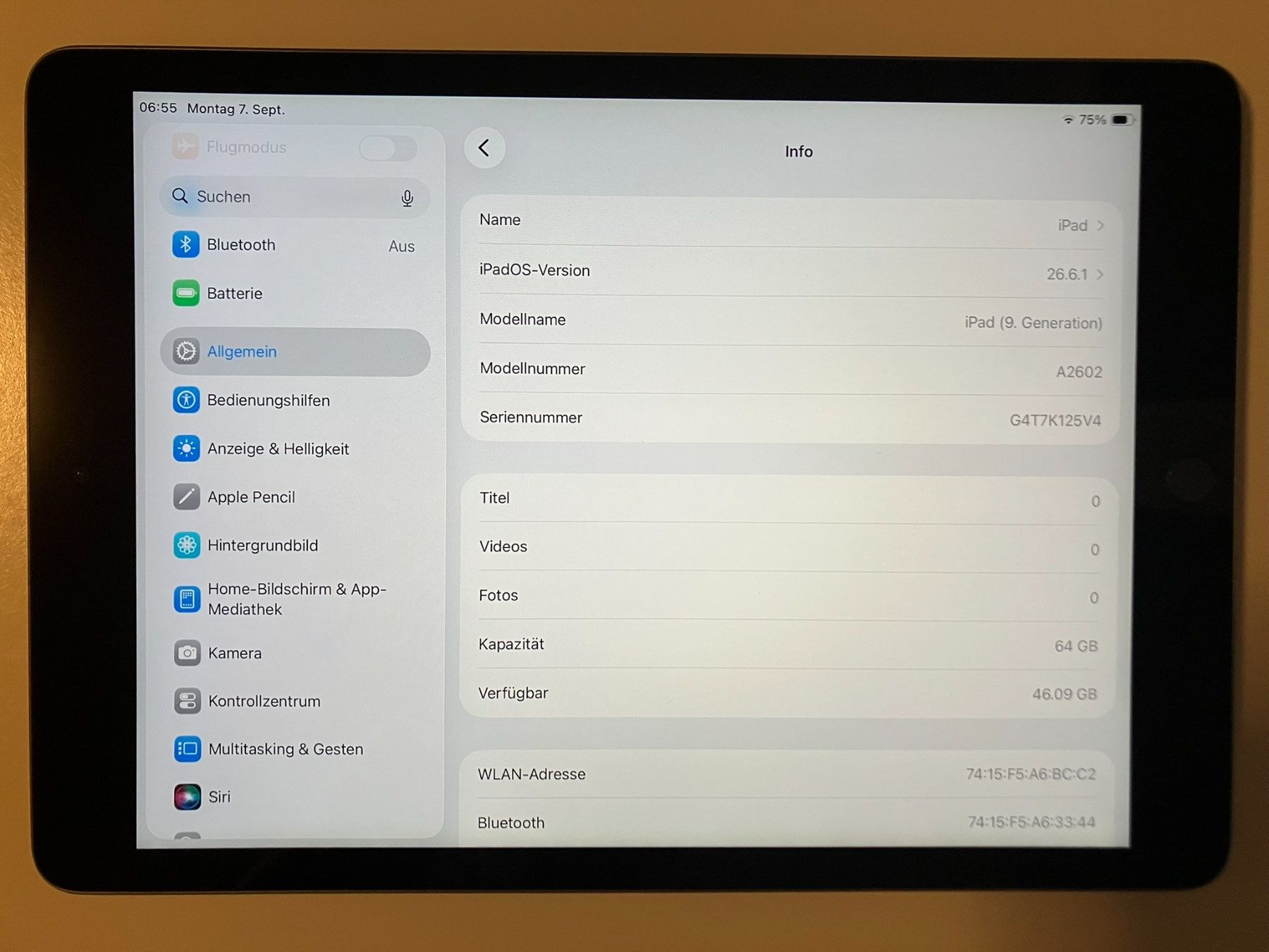 Apple Tablet PC: iPad 9. Generation WiFi / 64GB / Model A2602 – Usato da Meisterschwanden venduto da Discus0 1