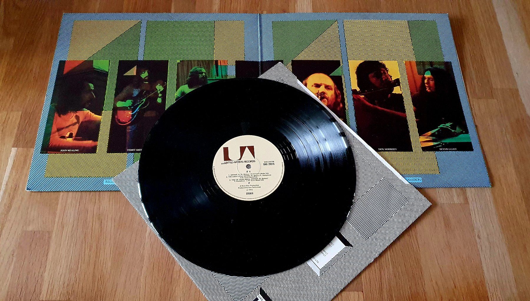 Dischi in vinile: IF, 4, UK LP, NEUWERTIG! – Nuovo (secondo la descrizione) da Kreuzlingen venduto da Cdschlumpf 1