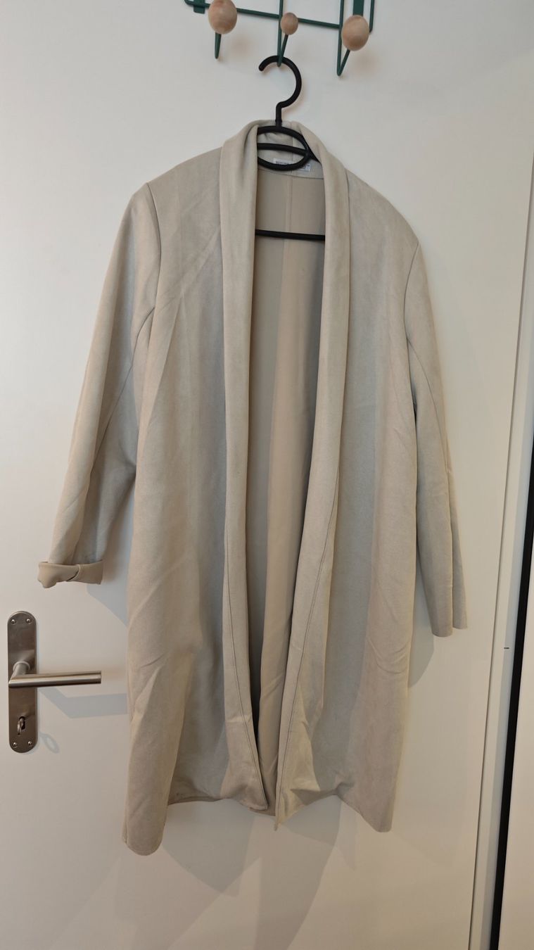 Zara Cappotti: Zara Wildledermantel beige Grösse S – Usato da Bülach venduto da mastika82