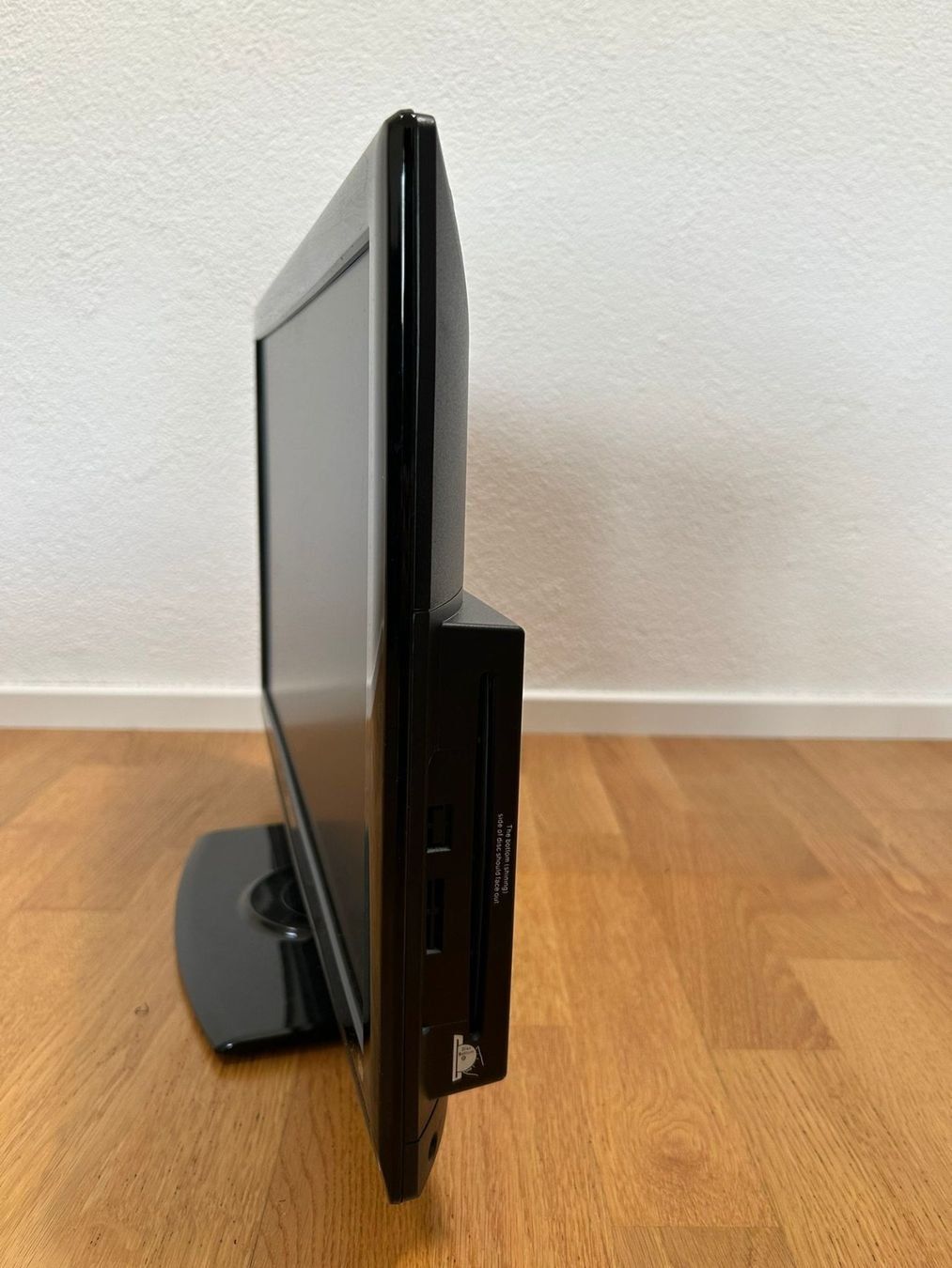 Fernseher: Fernseher mit integriertem DVD-Player – Gebraucht aus Burgdorf von paedii98 2