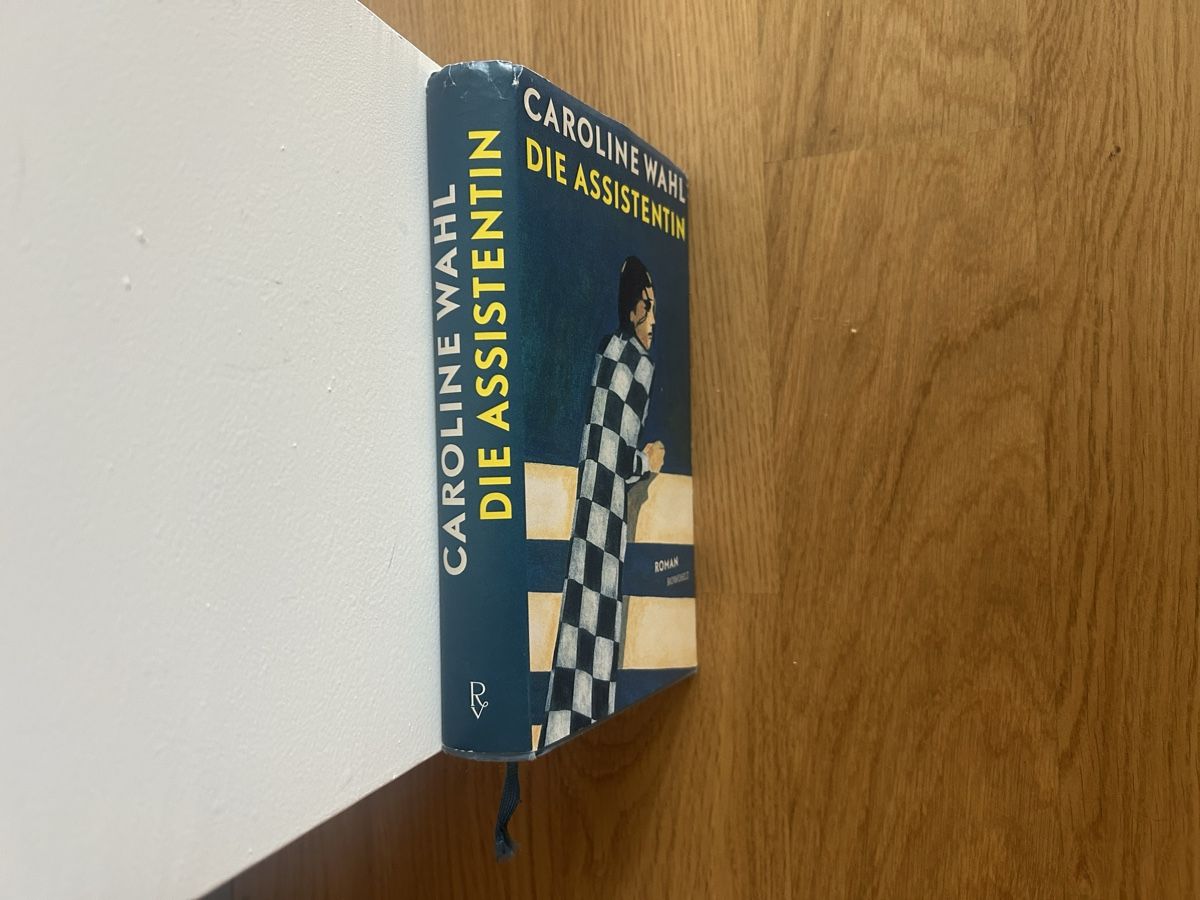 Livres: Caro Wahl, Die Assistentin – D'occasion à Zürich par olivialeyla 2