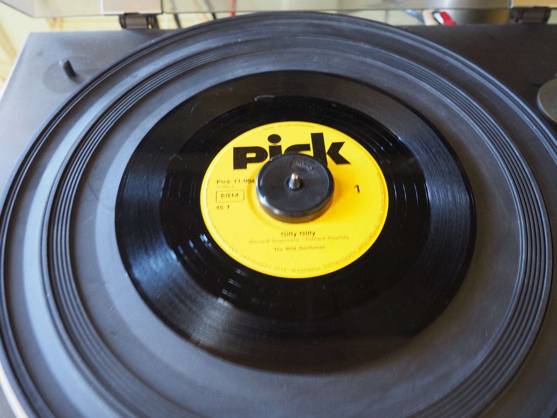 Vinyles: Single von: The Wild Gentlemen, mit Gilly Gilly – D'occasion à Schänis par Wewu 3