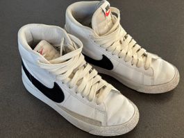 Nike Schuhe halbhoch h = ca. 12.5cm weiss Gr. 35.5