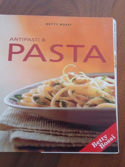 Libri: Betty Bossi, PASTA – Nuovo (secondo la descrizione) da Ergisch venduto da Baluna24