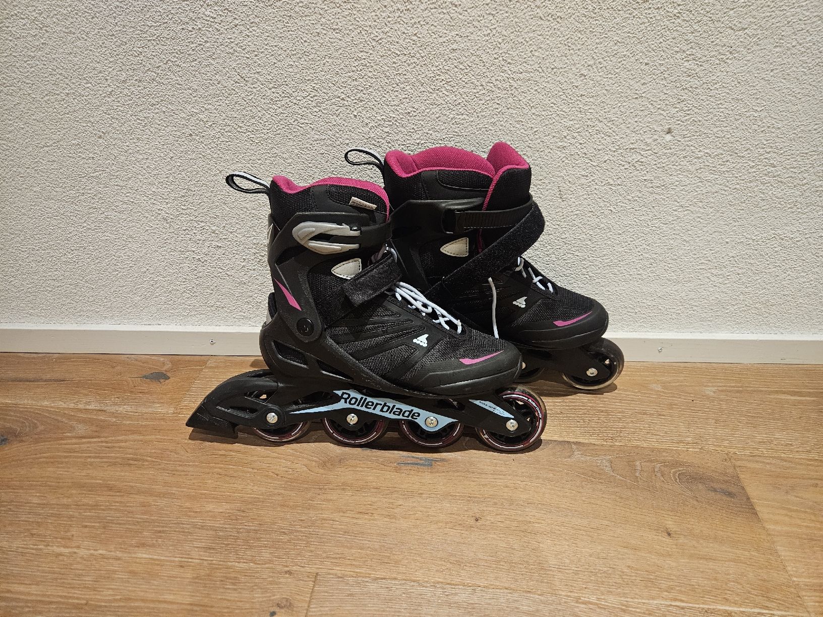 Patins à roul. & inline: Rollerblades Inline Skates – Neuf (Voir description) à Horw par Melvin1981
