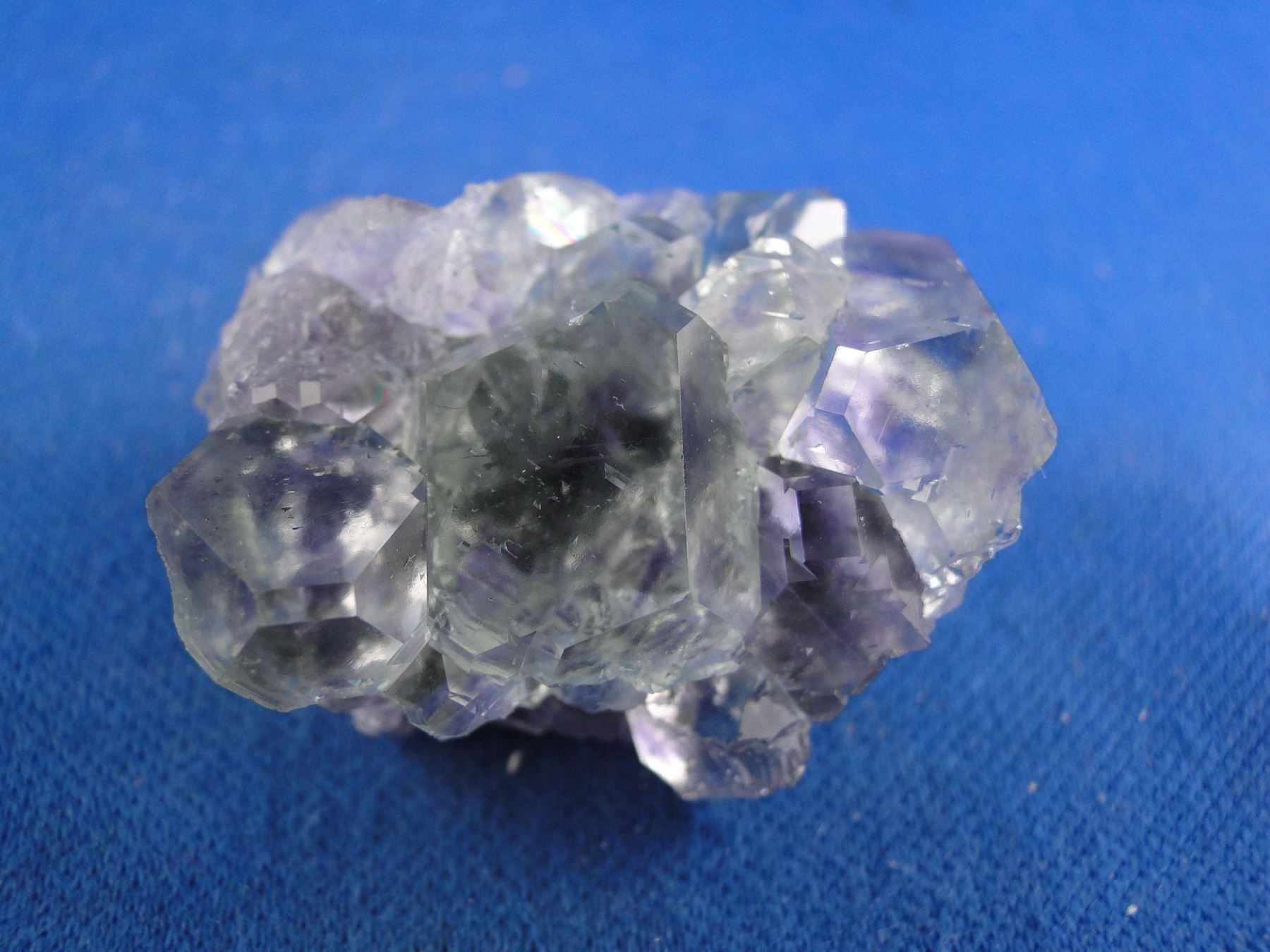 Minerali & Pietre curative: Fluorit – Usato da Schinznach Bad venduto da Demerald 6