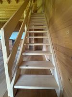 Holztreppe massiv Fichte (aus Schreinerarbeit)