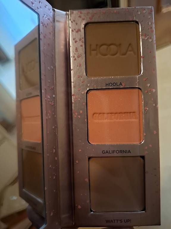 Make-up: Benefit sculpting palette – Gebraucht aus Hochdorf von gal_w9hk 1