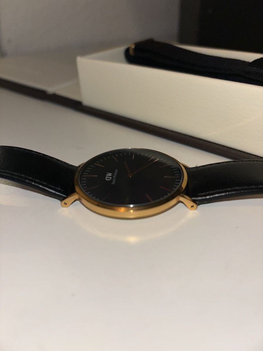 Daniel Wellington Orologi: Montre Daniel Wellington noire / dorée – Nuovo (secondo la descrizione) da Chêne-Bougeries venduto da sor_9rzp 5