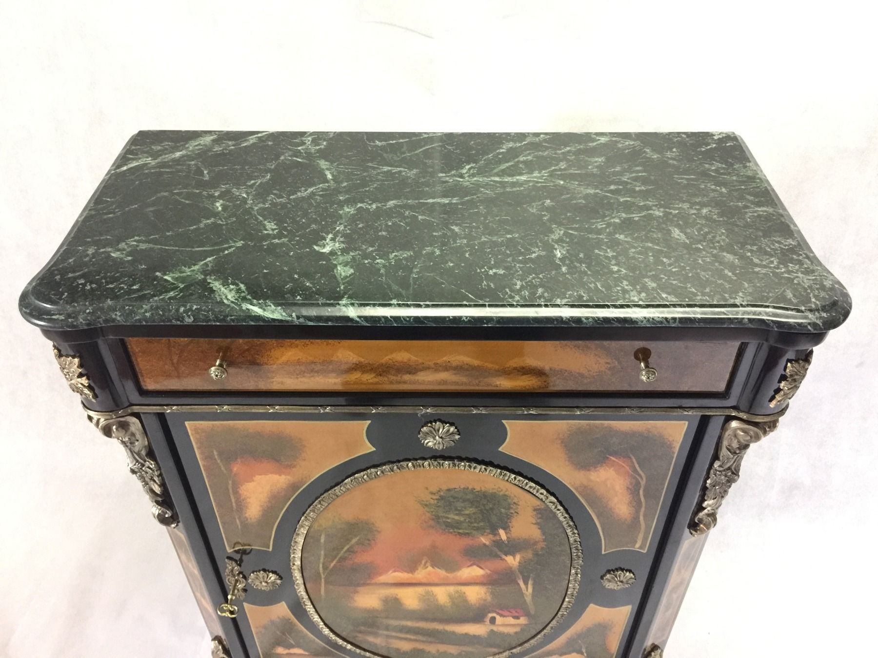 Cassettiere: Meuble d’appui style napoléon III, – Usato da geneve venduto da louisart 6