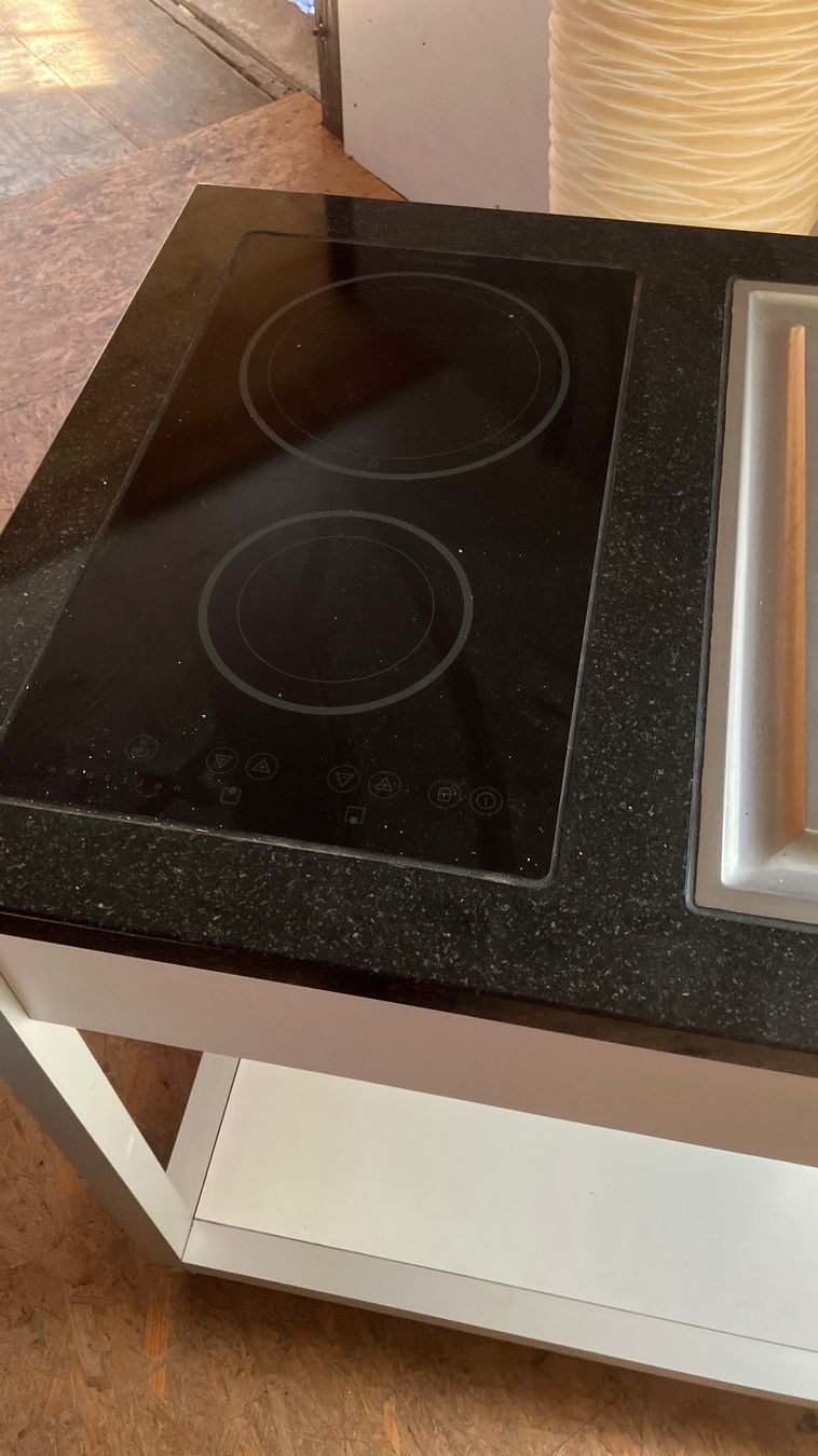 Electrolux Elettrodomestici da cucina: Outdoor Teppanyaki – Nuovo (secondo la descrizione) da Ruswil venduto da mbuender01 1