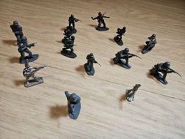 Lot de Figurines Militaires Vintage