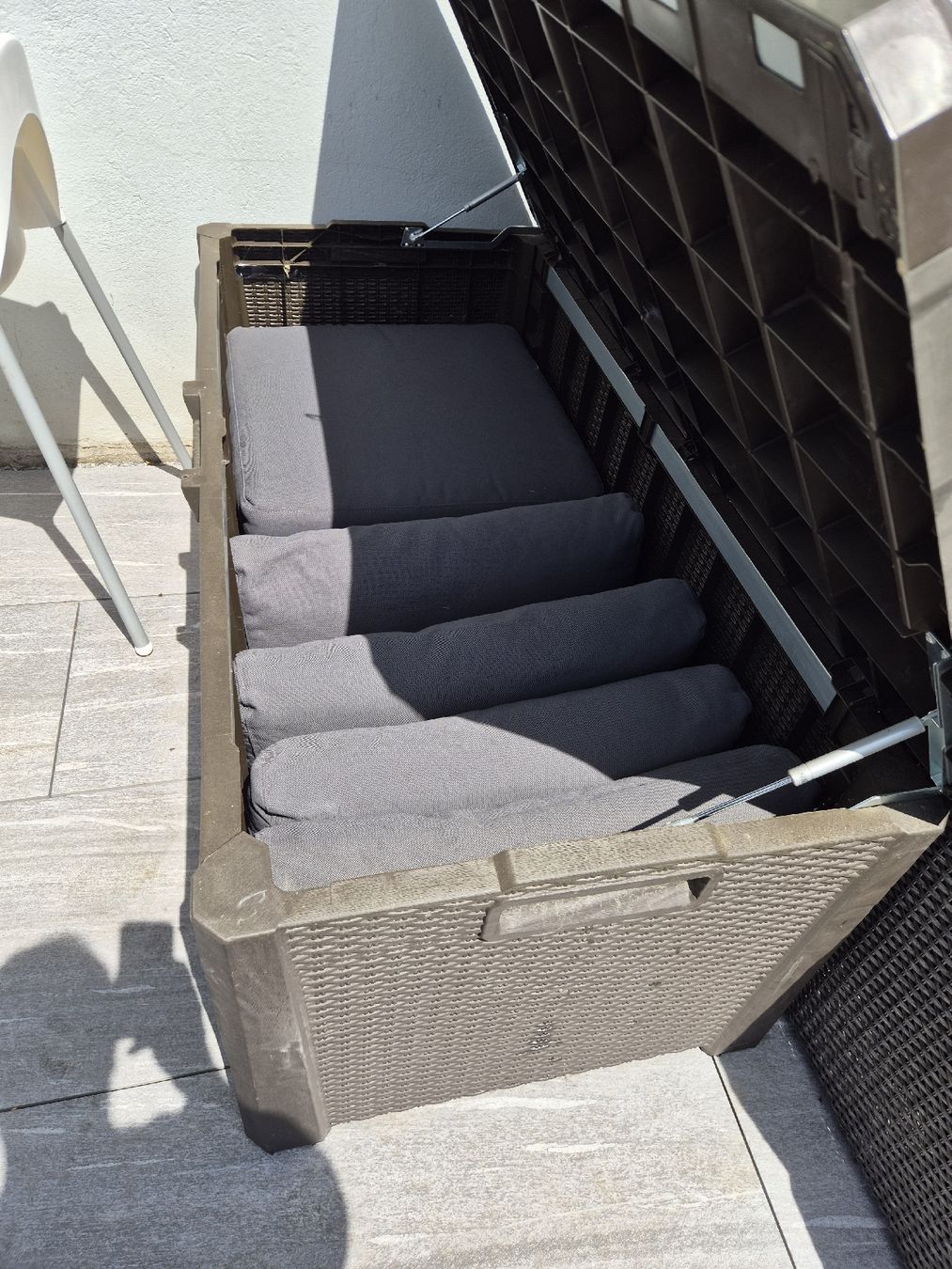 Divani: IKEA Rattan Sitzlounge, anthrazit – Usato da Thun venduto da tri-tra-trio 5