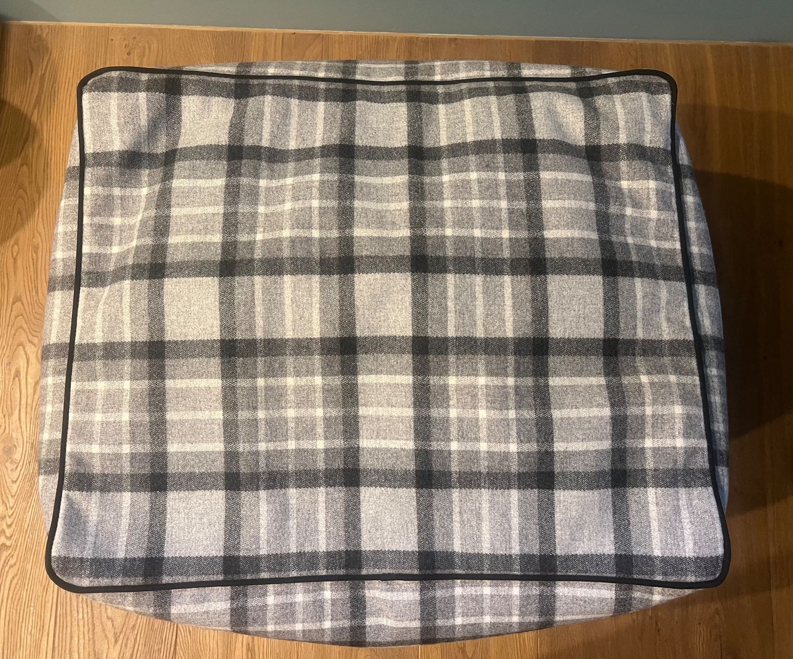 Sgabelli: Gervasoni BEDS Pouf 60 – Usato da Flims Dorf venduto da Specials 3