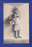 ENFANT - Jeune fille et fleurs