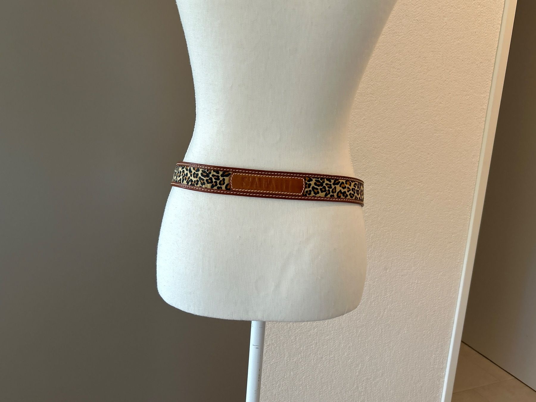 Cinture: Gürtel von Les Copains SILVER LINE  90cm – Usato da Brunnen venduto da Nala2929 1