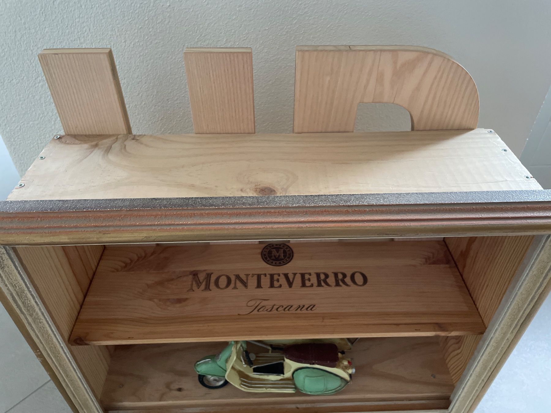 Vetrine: Vitrine aus Weinkiste – Usato da Adligenswil venduto da Treegarden 1