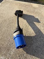 Tesla Kabel Blau