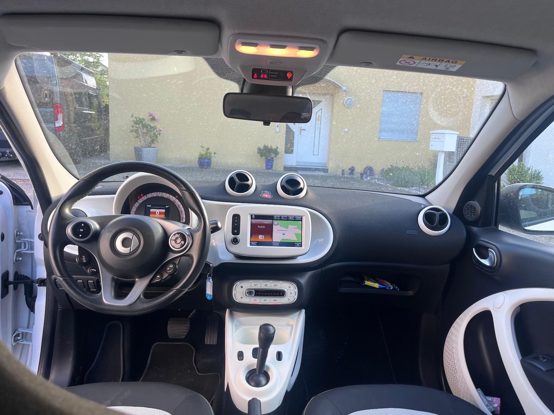 Smart Automobili: Smart Forfour 90ps Automat Navi Benzin – Usato da Reinach AG venduto da Undercover162 6