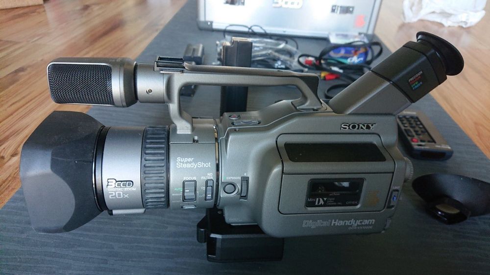 Caméscope Sony Handycam DCR-VX1000e - Vintage Avec Fonctions Sans Fil - Occasion