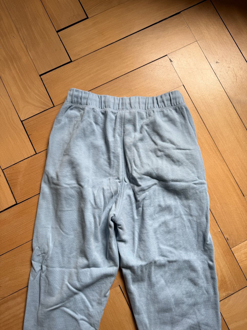 Ganni Pantaloni: GANNI - Trainerhose hellblau L – Usato da Zürich venduto da Diazaio 3