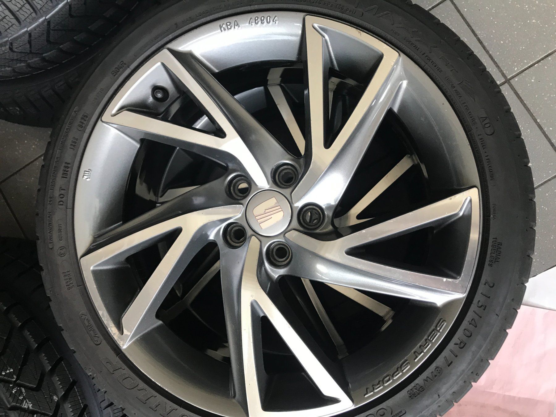 Seat Pneus & Roues: 17 Zoll Kompletträder Seat Ibiza – D'occasion à Stans par Pargger01 6
