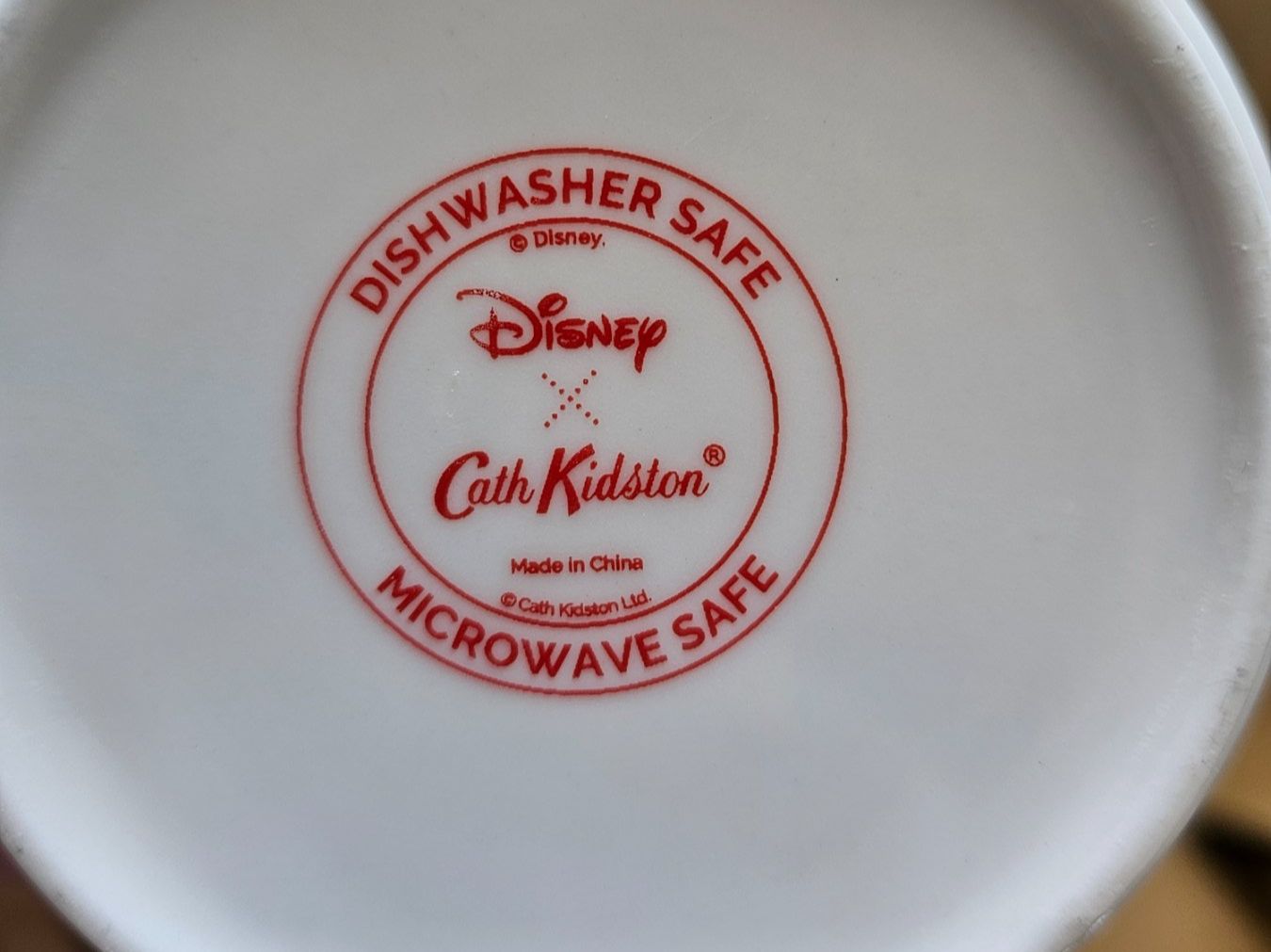 Disney Teiere: Wunderschönes Cath Kidston x Disney Teekanne Set "Alice" – Usato da Oberengstringen venduto da stuliv 2
