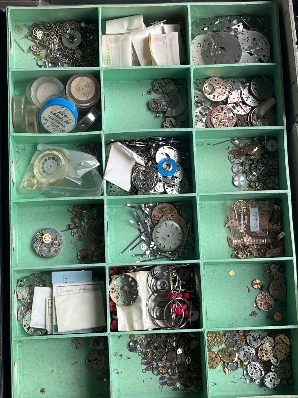 Orologi: Lot Uhrenteile Vintage – Usato da Worblaufen venduto da chronyves 4