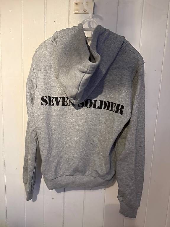 Pulls & Sweat-shirts: War Hoodie – Neuf avec emballage d'origine à Safnern par Avalona_07 1