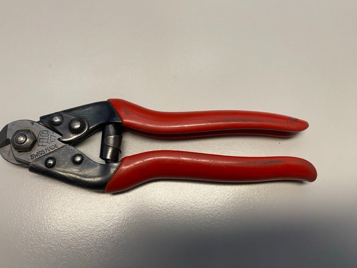 Felco Tutti gli attrezzi: Felco Bolzenschneider ab 1.- – Usato da Wabern venduto da HK-Design