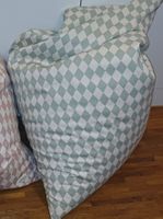 2 x Grosser Sitzsack Rautenmuster Mint Weiss gebraucht