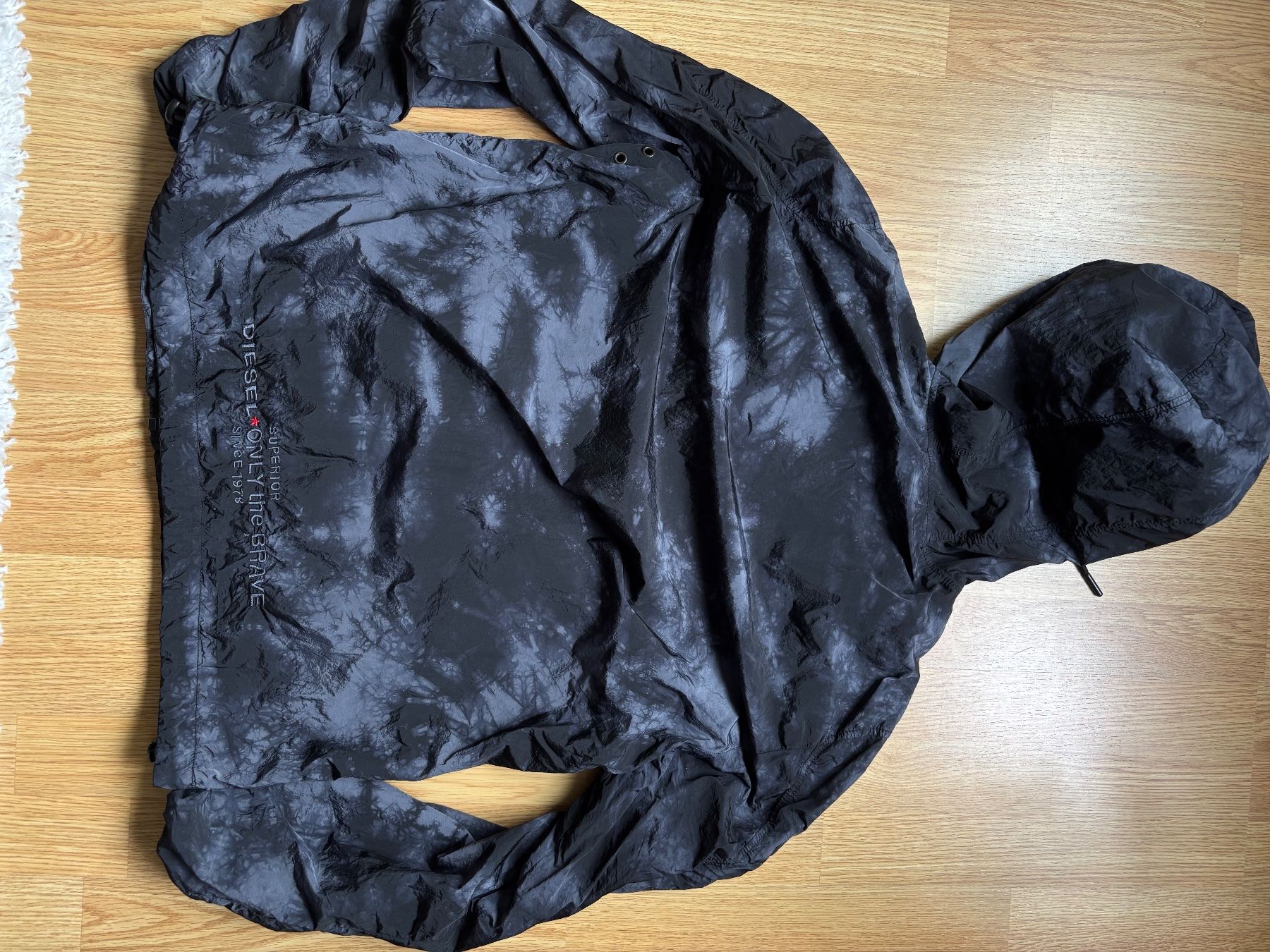 Giacche: Diesel Regenjacke – Usato da Wabern venduto da julie.bern 1