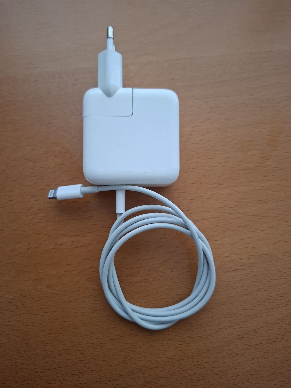 Apple Caricabatterie: Apple 30W USB-C Power Adapter with Cable – Usato da Uster venduto da mak_mw2n 1