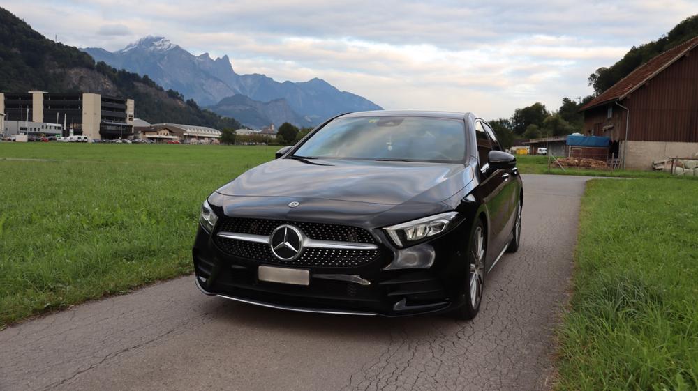 Mercedes Benz A180d AMG-Line