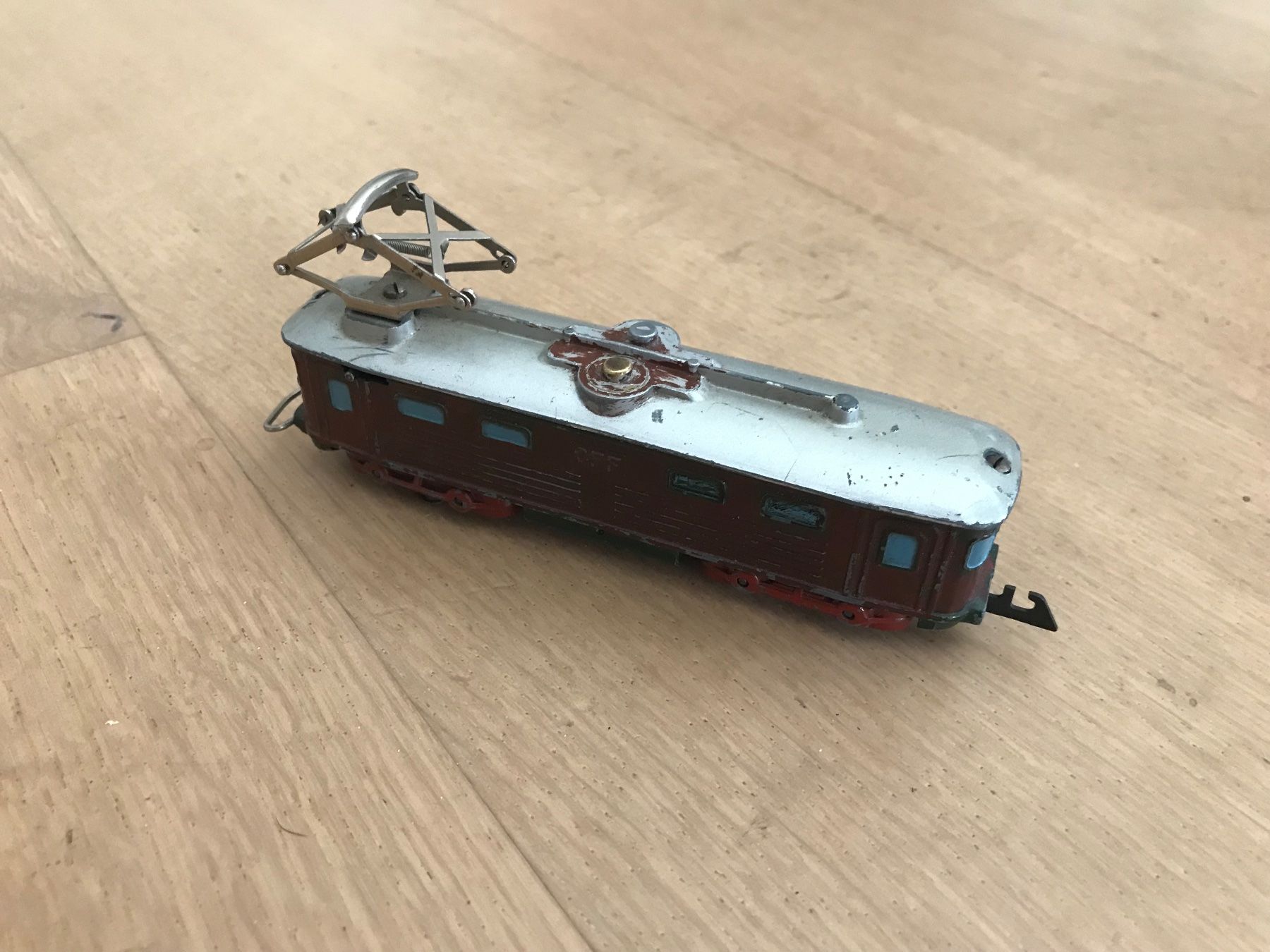 Wesa Modellini di ferrovie: Wesa, Trämmli braun – Usato da Zürich venduto da Kiron 1