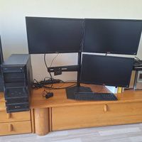 Gaming or Trading Station