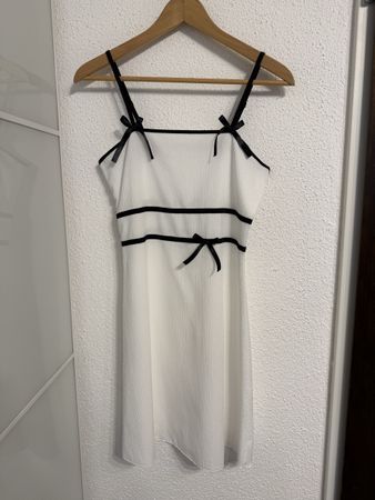 Neuwertiges, süsses Anna Field Sommerkleid, S, weiss/schwarz