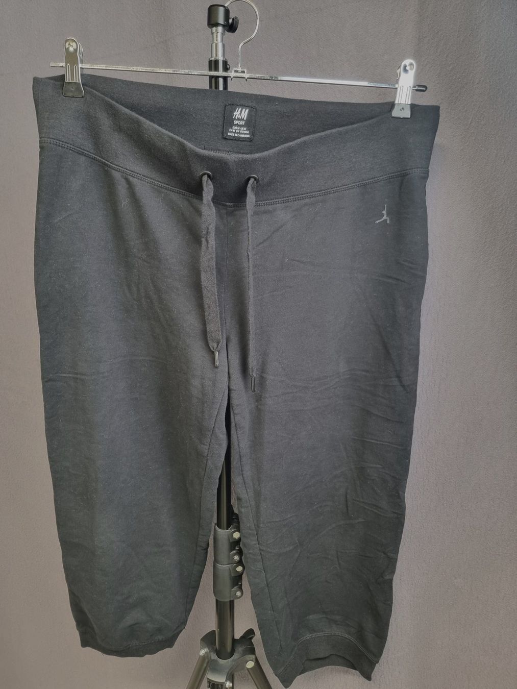 H&M Hosen: Gr. M Sporthose 3/4 schwarz – Gebraucht aus Sutz von Dalilea 4