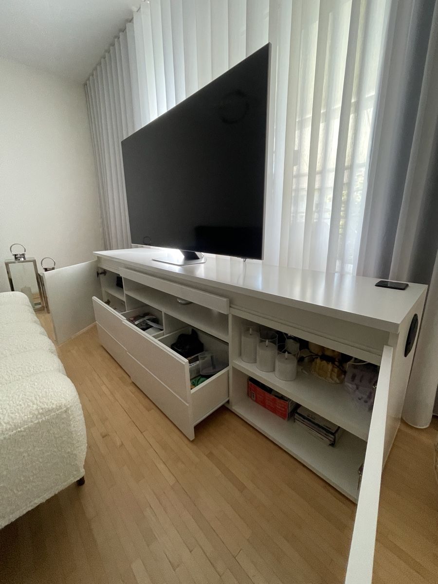 TV Möbel: TV-Lowboard weiss mit integriertem Soundsystem – Gebraucht aus St. Gallen von absky 1