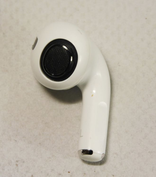 Apple AirPods Pro 4