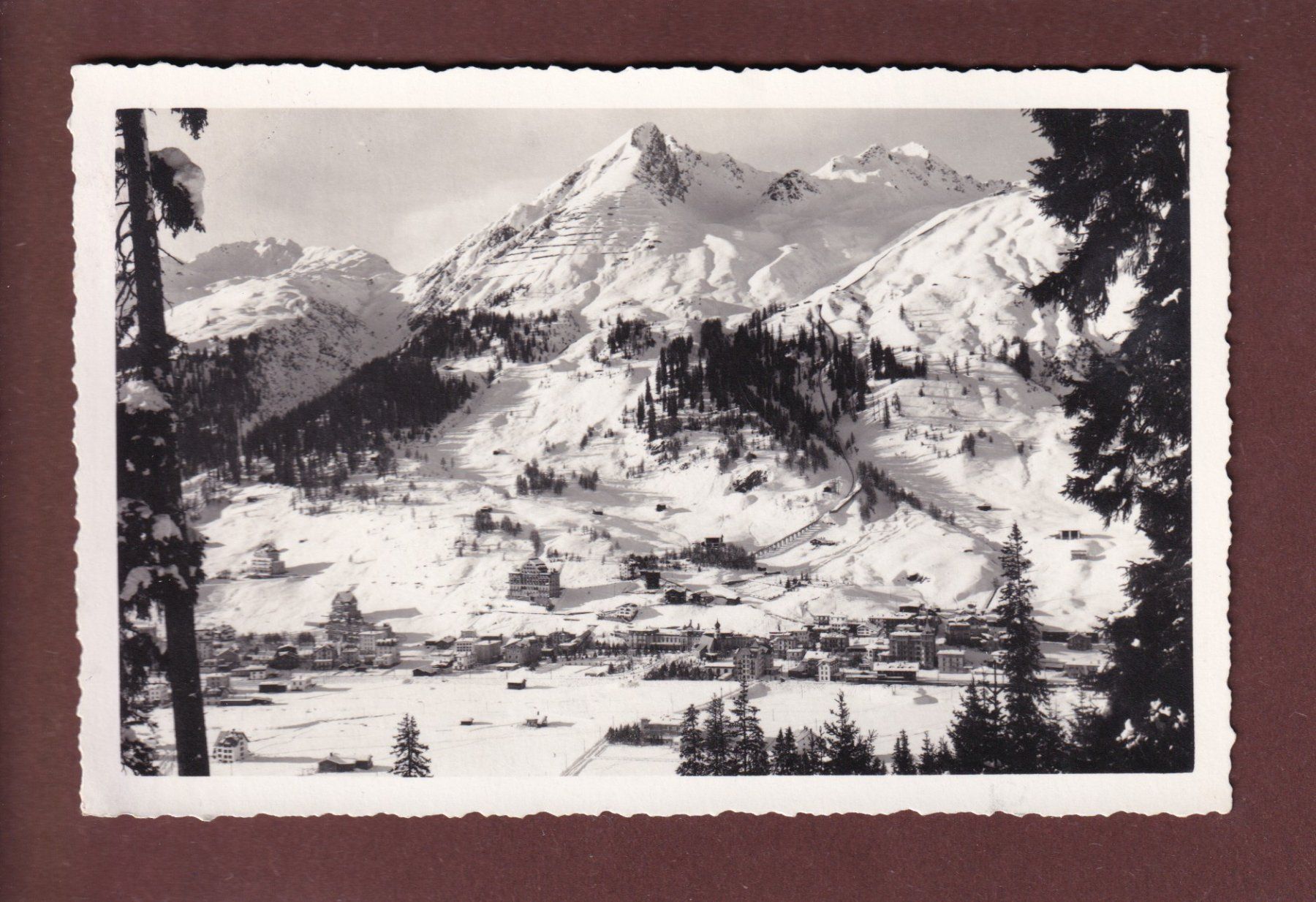 Cartoline postali: DAVOS-DORF - Parsennbahn - 1942 – Usato da Pully venduto da nicecards