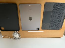 iPad Pro 11” (2022, M2) 128 Go – Gris sidéral + Apple Pencil