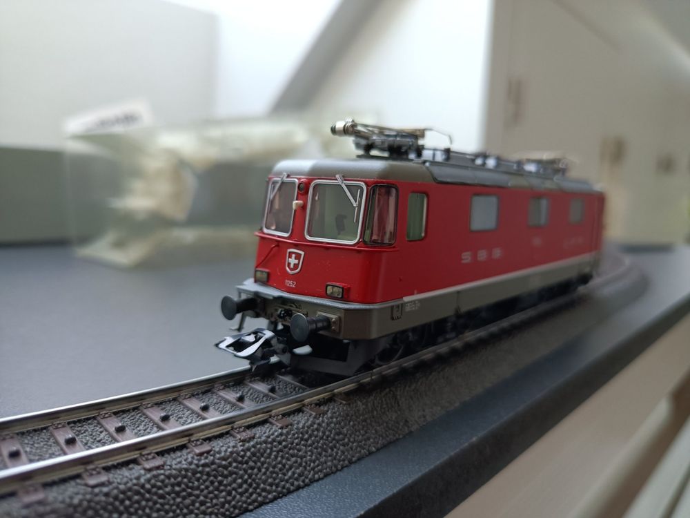 Märklin 37344 Re 4/4 II 11252 SBB rot digital fx (Gebraucht) in ...