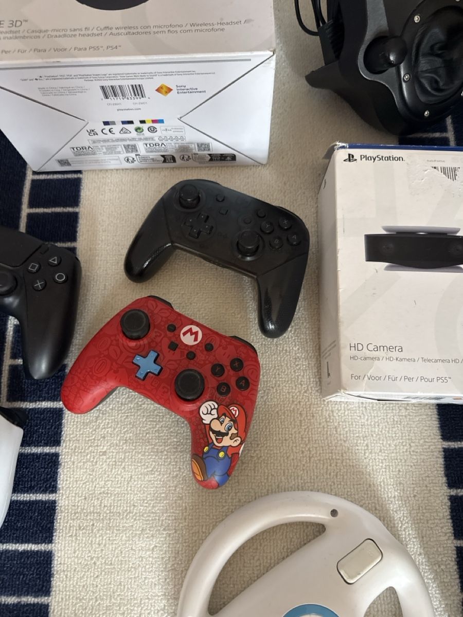 Sony Consoles: Gaming Zubehör Konsole Controller Lenkrad Headset div – D'occasion à Volken par Tanjawolf 5