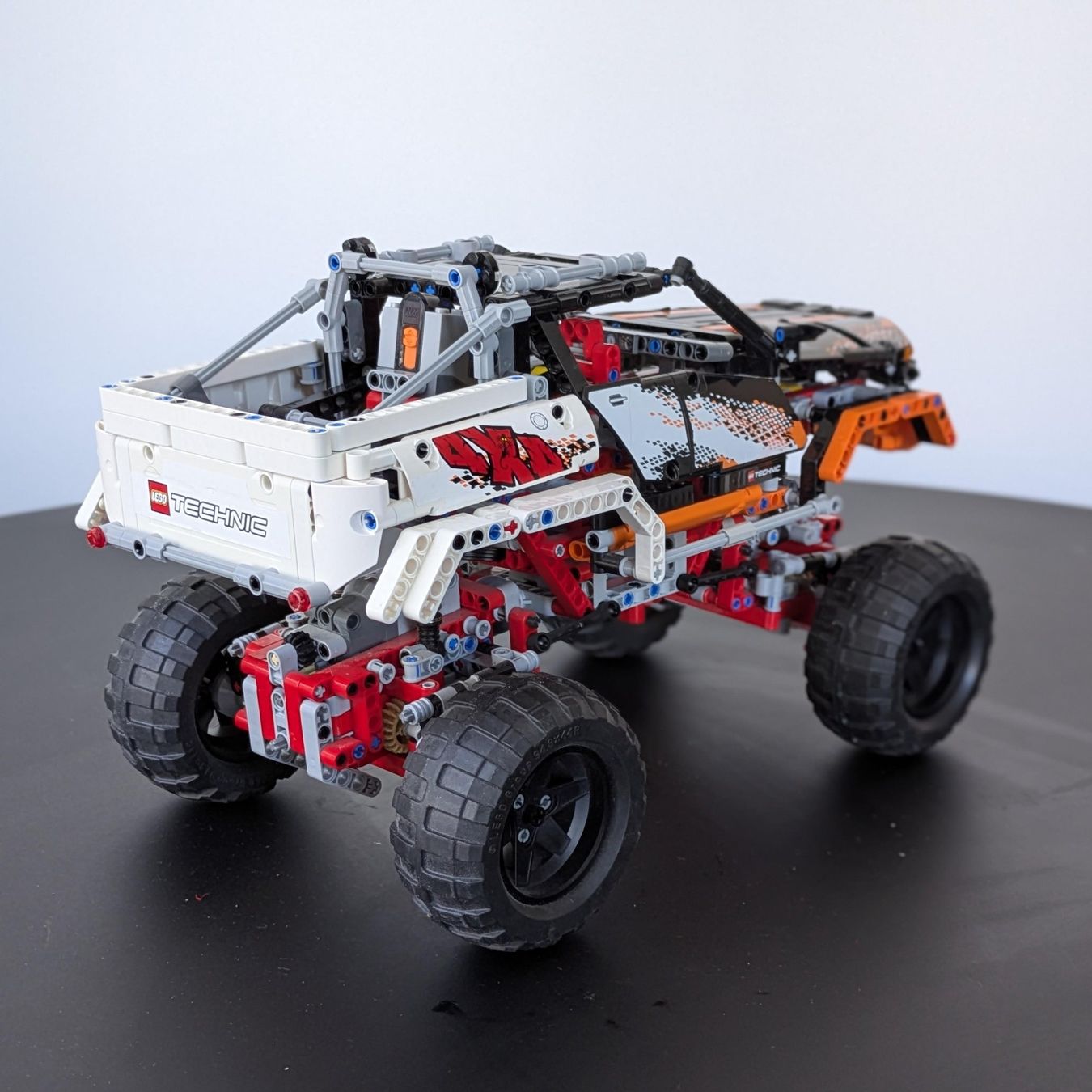Technics Kit di costruzioni: LEGO TECHNIC 9398 - 4x4 Crawler (2012) – Usato da lausanne venduto da searno 5