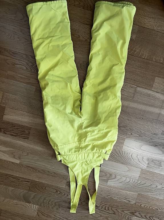 Giacche & Cappotti: Skidress - kaum gebraucht – Usato da Basel venduto da Livland 3