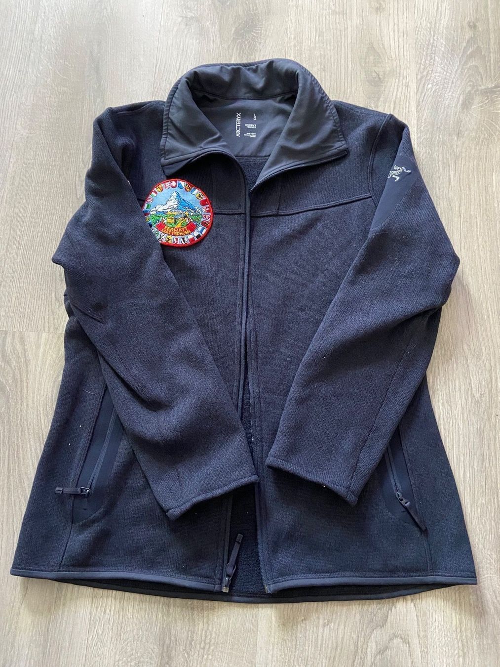 Arcteryx Jacken: arc'teryx cardigan Taille L-M – Gebraucht aus Montreux von Perledor 1