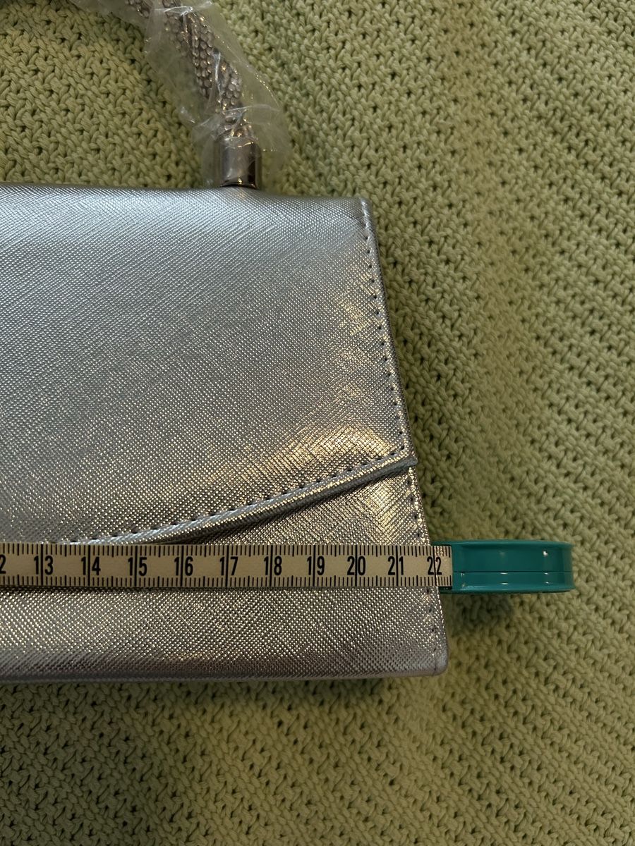 Taschen für Damen: Abendtasche Silber  neu mit Kette 21cm – Neu (gemäss Beschreibung) aus Zürich von LeaMilj 6